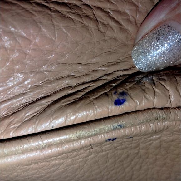 DKNY extra large tan Pebble leather purse tote - Picture 5 of 15